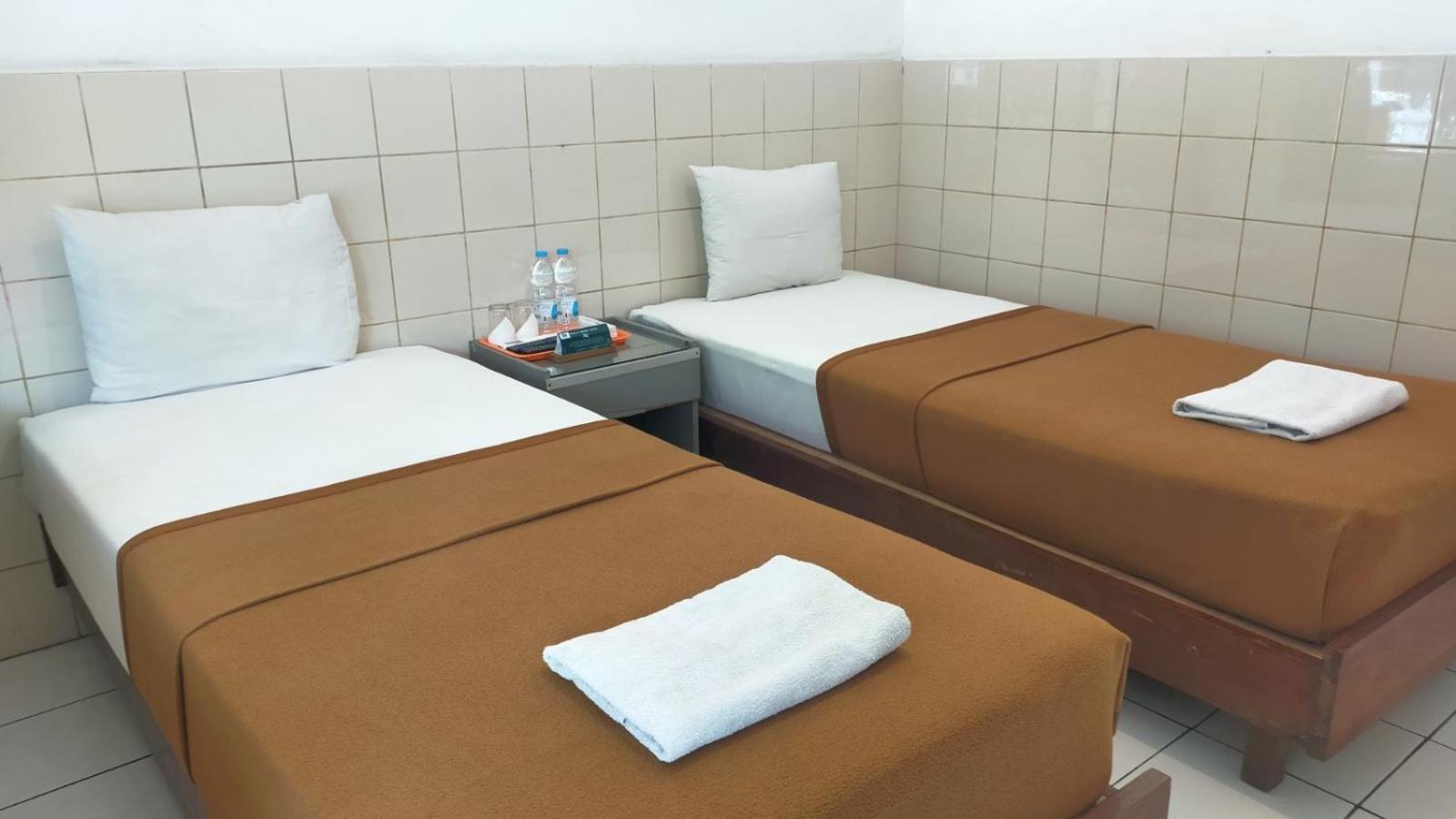 Hotel Aneka Baru 斯勒曼 外观 照片